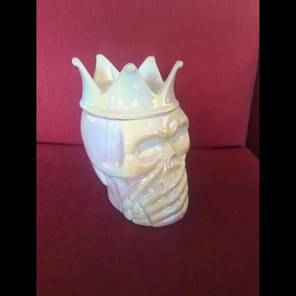 Skull Canister - Picture 2 of 6